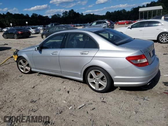 2011 Mercedes-Benz C 300 Sport с VIN WDDGF8BBXBR156934, выставлен на аукционе Copart как лот 70714035 с пробегом 151 958 миль миль и Списание • Salvage title. История ставок и продаж доступна на DreamBid. Изображение 2.