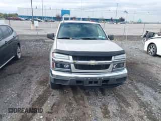 2005 Chevrolet Colorado 1SE LS Z71 z VIN 1GCDT136358227657, wystawiony jako IAAI lot #43439051 z przebiegiem 136 517 mil mil oraz . Historia ofert i sprzedaży dostępna na DreamBid. Obrazek 6.