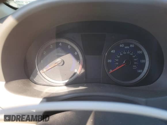 2012 Hyundai Accent GLS z VIN KMHCU4AE0CU241682, wystawiony jako Copart lot #81475055 z przebiegiem Nie podano mil oraz Czysty tytuł • Clean title. Historia ofert i sprzedaży dostępna na DreamBid. Obrazek 9.