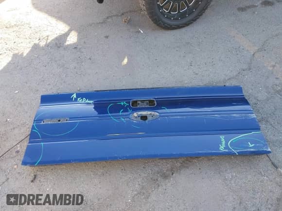 2009 Ford F-150 XL с VIN 1FTRW128X9FA31720, выставлен на аукционе IAAI как лот 43492601 с пробегом 205 317 миль миль и . История ставок и продаж доступна на DreamBid. Изображение 12.