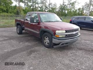 2002 Chevrolet Silverado 1500 LS with VIN 2GCEC19T221350852, listed as a IAAI auction lot 43544921 with 300,174 mi miles and . Bid and sale history available at DreamBid. Image 1.