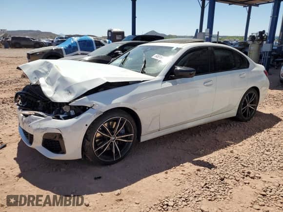 2020 BMW 3 Series M340i z VIN 3MW5U7J04L8B44952, wystawiony jako Copart lot #64516745 z przebiegiem Nie podano mil oraz Szkoda całkowita • Salvage title. Historia ofert i sprzedaży dostępna na DreamBid. Obrazek 1.
