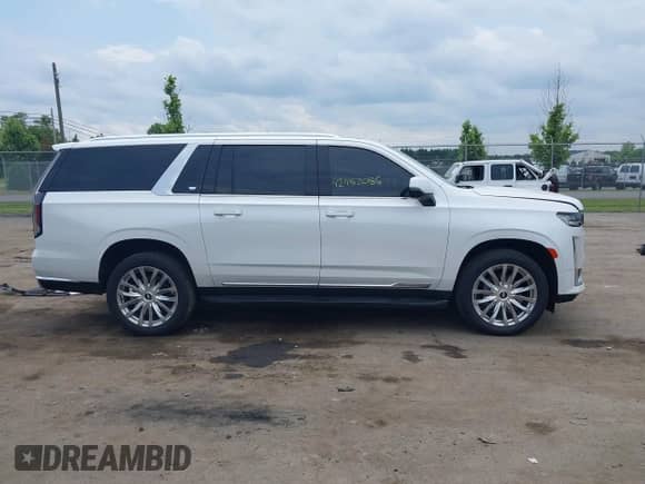 2021 Cadillac Escalade ESV Premium Luxury с VIN 1GYS4KKL4MR313953, выставлен на аукционе IAAI как лот 42452085 с пробегом 50 128 миль миль и . История ставок и продаж доступна на DreamBid. Изображение 13.
