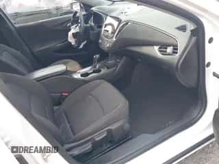 2018 Chevrolet Malibu LT с VIN 1G1ZD5ST8JF164961, выставлен на аукционе IAAI как лот 42914225 с пробегом 100 635 миль миль и . История ставок и продаж доступна на DreamBid. Изображение 5.