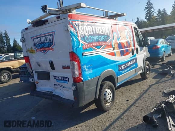 2016 Ram ProMaster Cargo с VIN 3C6TRVNG3GE119966, выставлен на аукционе IAAI как лот 43315248 с пробегом Не указан миль и . История ставок и продаж доступна на DreamBid. Изображение 4.