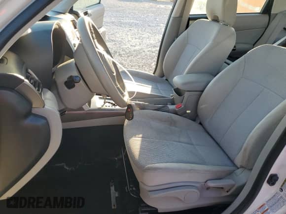 2012 Subaru Forester X z VIN JF2SHABC4CH424299, wystawiony jako Copart lot #81882635 z przebiegiem 117 918 mil mil oraz Czysty tytuł • Clean title. Historia ofert i sprzedaży dostępna na DreamBid. Obrazek 7.