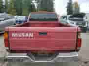 1991 Nissan Frontier XE z VIN 1N6SD11S7MC369006, wystawiony jako Copart lot #90388515 z przebiegiem 236 306 mil mil oraz Czysty tytuł • Clean title. Historia ofert i sprzedaży dostępna na DreamBid. Obrazek 6.