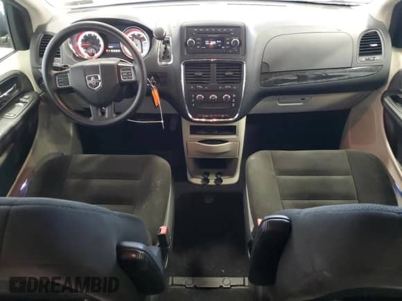 2015 Dodge Grand Caravan American Value с VIN 2C4RDGBG7FR690116, выставлен на аукционе Copart как лот 87218275 с пробегом 38 855 миль миль и Чистый • Clean title. История ставок и продаж доступна на DreamBid. Изображение 8.