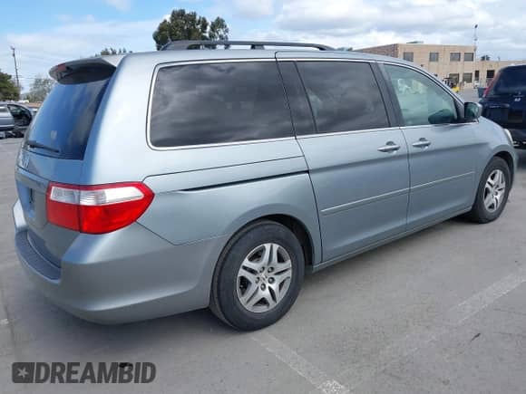 2007 Honda Odyssey EX-L с VIN 5FNRL38727B017587, выставлен на аукционе IAAI как лот 41900739 с пробегом 216 909 миль миль и . История ставок и продаж доступна на DreamBid. Изображение 4.