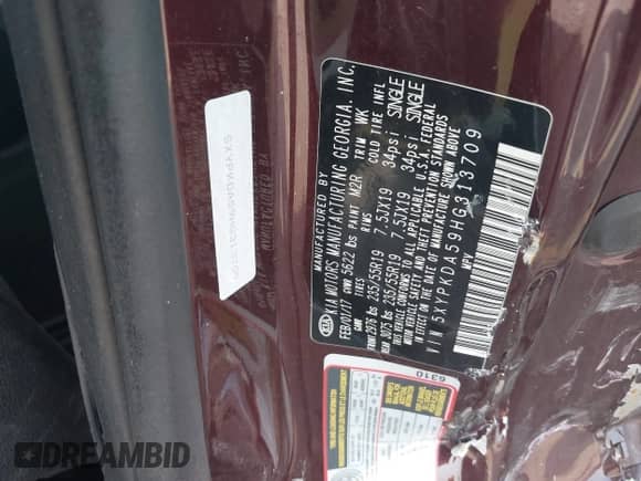 2017 Kia Sorento SX z VIN 5XYPKDA59HG313709, wystawiony jako IAAI lot #42397011 z przebiegiem Nie podano mil oraz . Historia ofert i sprzedaży dostępna na DreamBid. Obrazek 9.