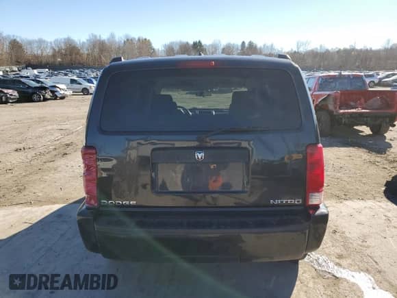 2009 Dodge Nitro SXT с VIN 1D8GU28K99W542939, выставлен на аукционе Copart как лот 80309074 с пробегом 242 461 миль миль и Списание • Salvage title. История ставок и продаж доступна на DreamBid. Изображение 6.