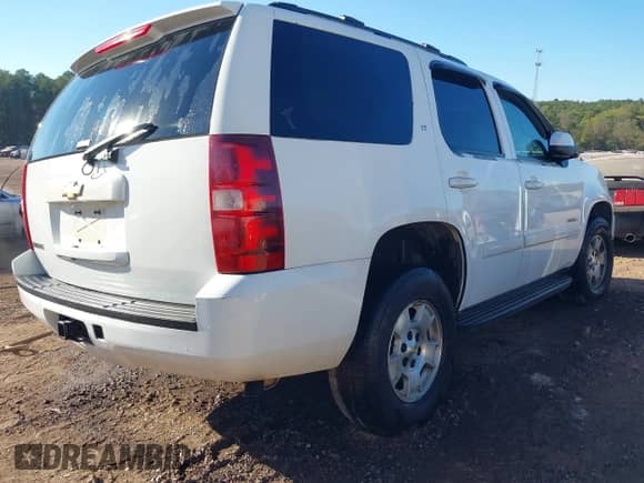 2007 Chevrolet Tahoe LS z VIN 1GNFC13J07J120985, wystawiony jako IAAI lot #43466508 z przebiegiem 190 883 mil mil oraz . Historia ofert i sprzedaży dostępna na DreamBid. Obrazek 4.