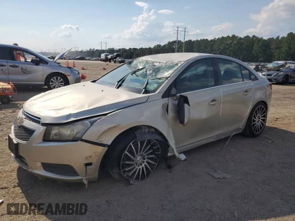 2013 Chevrolet Cruze 1LT with VIN 1G1PC5SB7D7278319, listed as a Copart auction lot 69513385 with 101,275 mi miles and Salvage title. Bid and sale history available at DreamBid. Image 1.