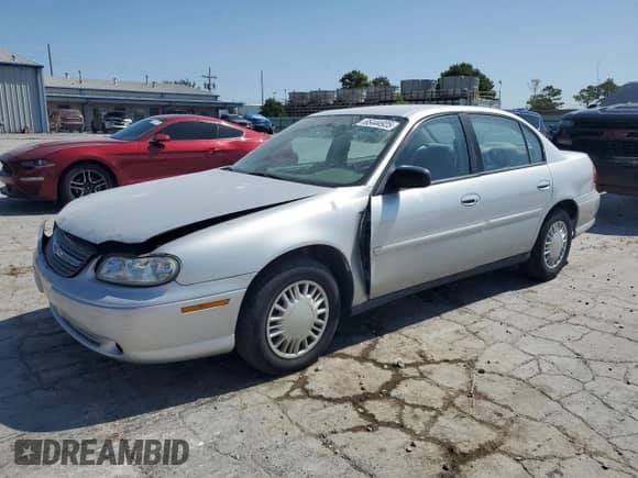 2005 Chevrolet Malibu Classic z VIN 1G1ND52FX5M113794, wystawiony jako Copart lot #65444925 z przebiegiem 84 887 mil mil oraz Szkoda całkowita • Salvage title. Historia ofert i sprzedaży dostępna na DreamBid. Obrazek 1.