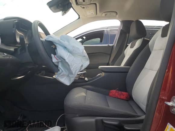 2025 Chevrolet Trax LS with VIN KL77LFEP7SC177948, listed as a Copart auction lot 70031625 with Not provided miles and Clean title. Bid and sale history available at DreamBid. Image 7.