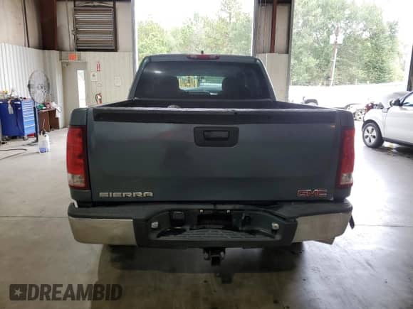 2007 GMC Sierra 1500 SLE1 with VIN 2GTEK13C571708805, listed as a Copart auction lot 78938264 with 264,835 mi miles and Salvage title. Bid and sale history available at DreamBid. Image 6.