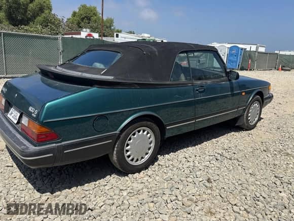 1994 Saab 900 z VIN YS3AK75E2R7000350, wystawiony jako Copart lot #69645675 z przebiegiem 87 484 mil mil oraz Czysty tytuł • Clean title. Historia ofert i sprzedaży dostępna na DreamBid. Obrazek 4.