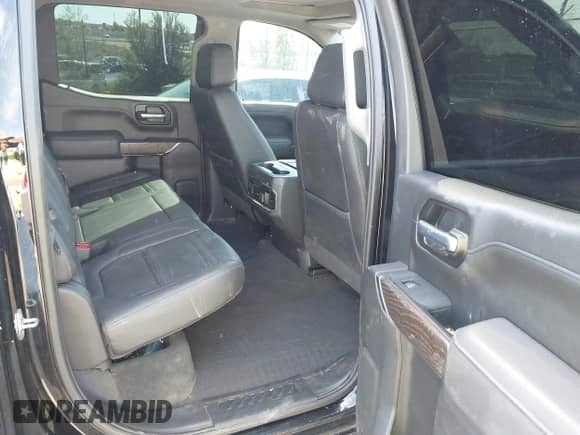 2021 GMC Sierra 1500 Denali z VIN 3GTU9FETXMG422324, wystawiony jako IAAI lot #43121547 z przebiegiem 55 757 mil mil oraz . Historia ofert i sprzedaży dostępna na DreamBid. Obrazek 8.