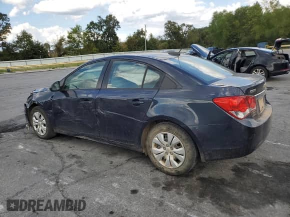 2015 Chevrolet Cruze LS with VIN 1G1PB5SH7F7130181, listed as a Copart auction lot 81129525 with 95,124 mi miles and Salvage title. Bid and sale history available at DreamBid. Image 2.