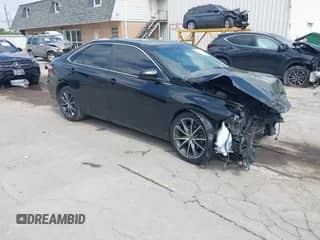 2016 Toyota Camry XLE with VIN 4T1BF1FK6GU532373, listed as a IAAI auction lot 42671574 with 138,618 mi miles and . Bid and sale history available at DreamBid. Image 1.