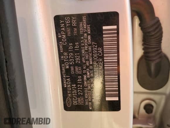 2015 Hyundai Genesis 3.8L z VIN KMHGN4JE5FU069927, wystawiony jako Copart lot #74990854 z przebiegiem 62 641 mil mil oraz Szkoda całkowita • Salvage title. Historia ofert i sprzedaży dostępna na DreamBid. Obrazek 12.