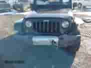 2012 Jeep Wrangler Sahara z VIN 1C4GJWBG4CL164203, wystawiony jako IAAI lot #41428441 z przebiegiem 94 776 mil mil oraz . Historia ofert i sprzedaży dostępna na DreamBid. Obrazek 12.