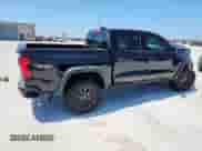 2025 Chevrolet Colorado 4WD Trail Boss с VIN 1GCPTEEKXS1142575, выставлен на аукционе Copart как лот 61037465 с пробегом 615 миль миль и Списание • Salvage title. История ставок и продаж доступна на DreamBid. Изображение 3.