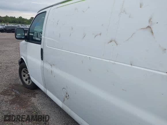 2013 Chevrolet Express Cargo с VIN 1GCSGAFXXD1178979, выставлен на аукционе IAAI как лот 43114847 с пробегом 301 383 миль миль и . История ставок и продаж доступна на DreamBid. Изображение 14.