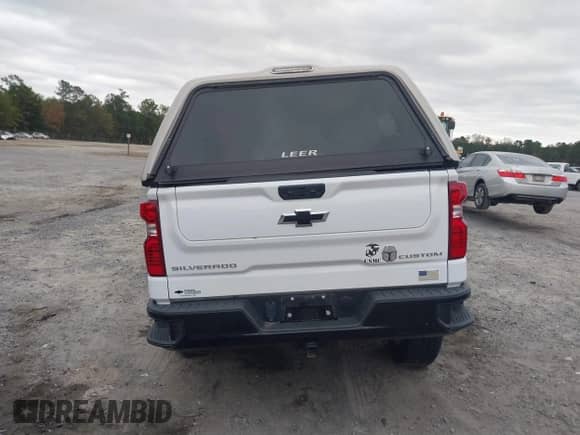 2022 Chevrolet Silverado 1500 Custom Trail Boss с VIN 3GCPDCEK7NG583197, выставлен на аукционе IAAI как лот 40958538 с пробегом 30 086 миль миль и . История ставок и продаж доступна на DreamBid. Изображение 15.