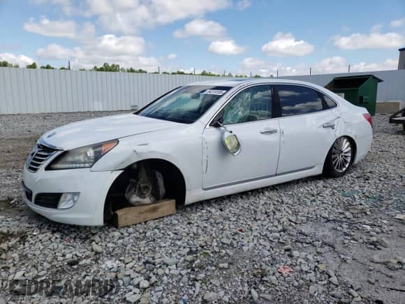 2014 Hyundai Equus Signature z VIN KMHGH4JH8EU079271, wystawiony jako Copart lot #54319185 z przebiegiem 123 746 mil mil oraz Szkoda całkowita • Salvage title. Historia ofert i sprzedaży dostępna na DreamBid. Obrazek 1.