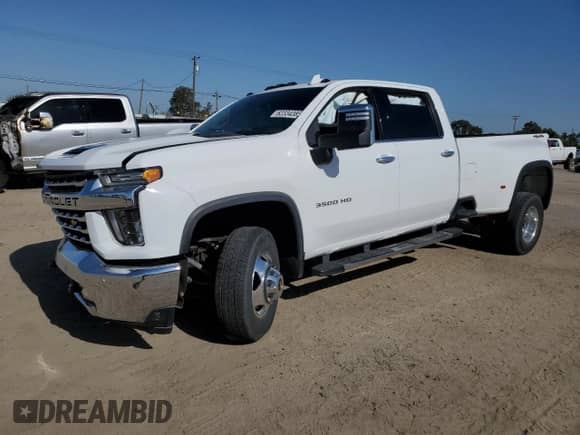2020 Chevrolet Silverado 3500HD LTZ с VIN 1GC4YUEY2LF222606, выставлен на аукционе Copart как лот 62334385 с пробегом 32 293 миль миль и Списание • Salvage title. История ставок и продаж доступна на DreamBid. Изображение 1.