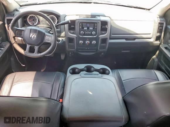 2013 Ram 1500 Express z VIN 1C6RR6FT2DS586929, wystawiony jako Copart lot #61037715 z przebiegiem 247 963 mil mil oraz Czysty tytuł • Clean title. Historia ofert i sprzedaży dostępna na DreamBid. Obrazek 8.