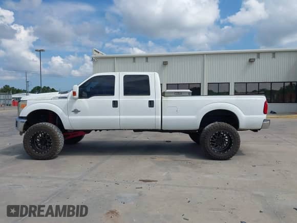 2013 Ford F-250 XL с VIN 1FT7W2BT7DEA37247, выставлен на аукционе IAAI как лот 42878951 с пробегом 252 034 миль миль и . История ставок и продаж доступна на DreamBid. Изображение 14.