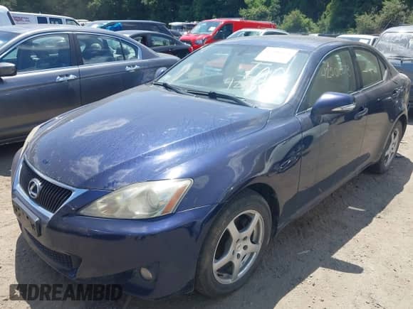 2011 Lexus IS 250 with VIN JTHCF5C20B5049547, listed as a IAAI auction lot 42506878 with 175,754 mi miles and . Bid and sale history available at DreamBid. Image 17.