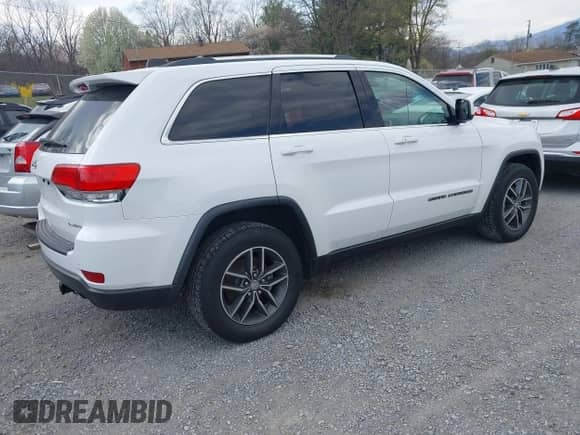 2018 Jeep Grand Cherokee Laredo с VIN 1C4RJFAG1JC479838, выставлен на аукционе IAAI как лот 41903955 с пробегом 73 076 миль миль и . История ставок и продаж доступна на DreamBid. Изображение 4.