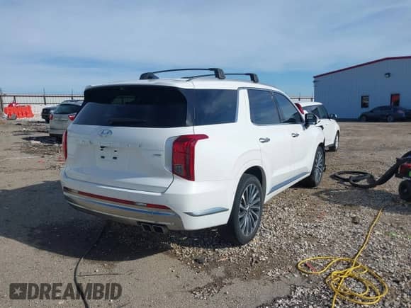 2024 Hyundai Palisade Calligraphy z VIN KM8R7DGE9RU721740, wystawiony jako IAAI lot #41485304 z przebiegiem 23 527 mil mil oraz . Historia ofert i sprzedaży dostępna na DreamBid. Obrazek 4.