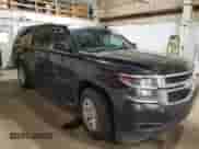 2017 Chevrolet Suburban LT z VIN 1GNSKHKC7HR235423, wystawiony jako Copart lot #84241825 z przebiegiem 134 605 mil mil oraz Szkoda całkowita • Salvage title. Historia ofert i sprzedaży dostępna na DreamBid. Obrazek 4.