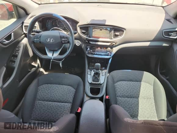 2019 Hyundai Ioniq SEL с VIN KMHC75LC6KU132425, выставлен на аукционе Copart как лот 66210795 с пробегом 74 360 миль миль и Списание • Salvage title. История ставок и продаж доступна на DreamBid. Изображение 8.