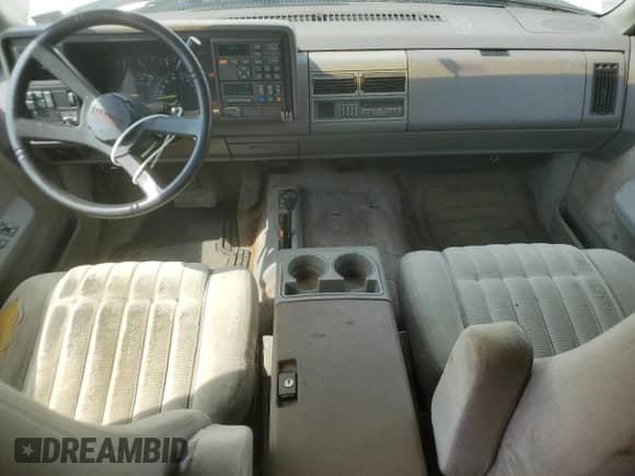 1994 Chevrolet Suburban with VIN 1GNFK16KXRJ339804, listed as a Copart auction lot 61027835 with 173,287 mi miles and Clean title. Bid and sale history available at DreamBid. Image 8.