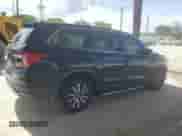 2019 Honda Pilot EX-L z VIN 5FNYF5H58KB010536, wystawiony jako Copart lot #70622965 z przebiegiem 146 267 mil mil oraz Nie do naprawy • Non repairable. Historia ofert i sprzedaży dostępna na DreamBid. Obrazek 3.