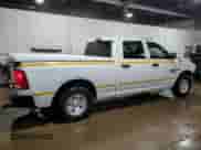 2019 Ram 1500 Tradesman z VIN 1C6RR7ST4KS720834, wystawiony jako Copart lot #62120845 z przebiegiem 115 714 mil mil oraz Czysty tytuł • Clean title. Historia ofert i sprzedaży dostępna na DreamBid. Obrazek 3.