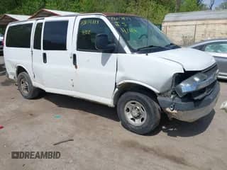2005 Chevrolet Express Passenger с VIN 1GAHG35U051181753, выставлен на аукционе IAAI как лот 42074333 с пробегом 335 090 миль миль и . История ставок и продаж доступна на DreamBid. Изображение 1.