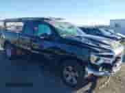 2022 Ram 1500 Big Horn z VIN 1C6RREBG7NN451903, wystawiony jako IAAI lot #40764817 z przebiegiem 31 109 mil mil oraz . Historia ofert i sprzedaży dostępna na DreamBid. Obrazek 1.