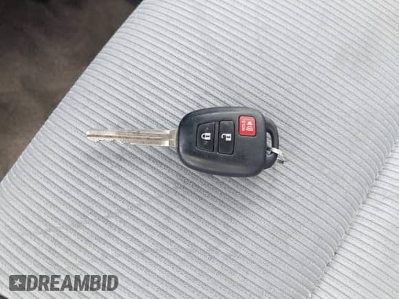 2016 Toyota Prius One with VIN JTDKDTB3XG1133262, listed as a IAAI auction lot 42887429 with 77,831 mi miles and . Bid and sale history available at DreamBid. Image 11.