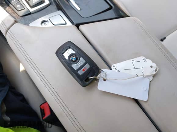 2016 BMW 5 Series 535i xDrive с VIN WBA5B3C59GG253471, выставлен на аукционе IAAI как лот 42444472 с пробегом 105 552 миль миль и . История ставок и продаж доступна на DreamBid. Изображение 11.