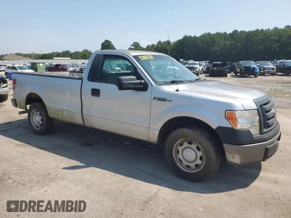 2012 Ford F-150 XL with VIN 1FTNF1CF5CKE25037, listed as a Copart auction lot 69481275 with 231,757 mi miles and Clean title. Bid and sale history available at DreamBid. Image 4.