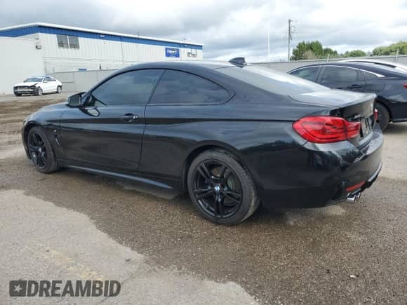 2019 BMW 4 Series 430i xDrive z VIN WBA4W5C55KAE49322, wystawiony jako Copart lot #68809405 z przebiegiem Nie podano mil oraz Czysty tytuł • Clean title. Historia ofert i sprzedaży dostępna na DreamBid. Obrazek 2.