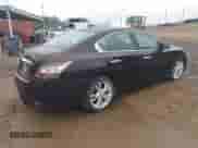 2012 Nissan Maxima SV z VIN 1N4AA5AP4CC810234, wystawiony jako IAAI lot #43526379 z przebiegiem 125 572 mil mil oraz . Historia ofert i sprzedaży dostępna na DreamBid. Obrazek 4.