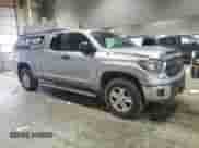 2019 Toyota Tundra SR с VIN 5TFUM5F1XKX081988, выставлен на аукционе Copart как лот 54347595 с пробегом 169 466 миль миль и Списание • Salvage title. История ставок и продаж доступна на DreamBid. Изображение 4.