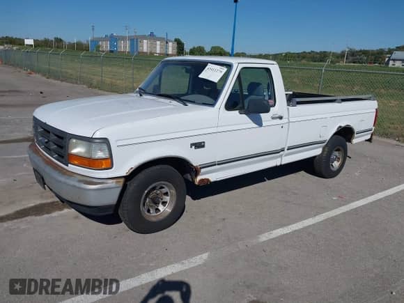 1995 Ford F-150 с VIN 1FPDF15Y8SLA31289, выставлен на аукционе IAAI как лот 43411279 с пробегом 213 242 миль миль и . История ставок и продаж доступна на DreamBid. Изображение 2.